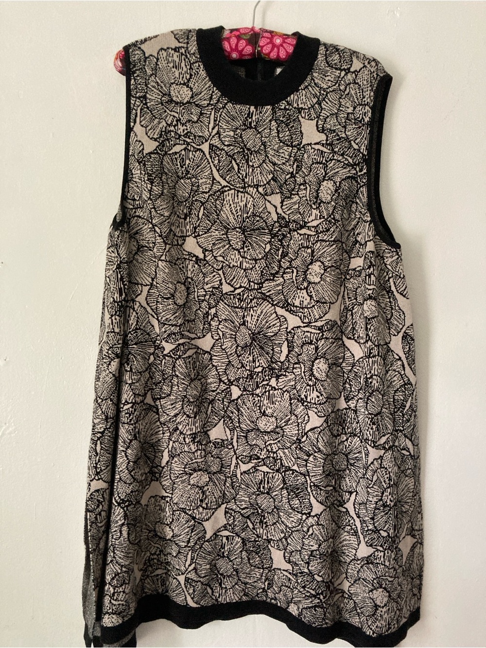 Anne Klein Black and gray sleeveless tunic